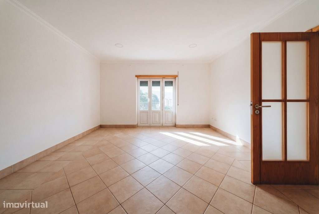 Moradia T7 isolada, com 5 suítes e vistas deslumbrantes-8