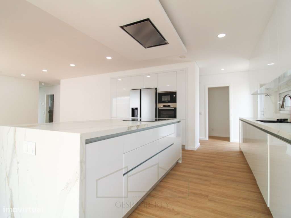 Moradia Isolada T4 - inserida em lote 420m2 - Aldeias de Irmaos - A...-9