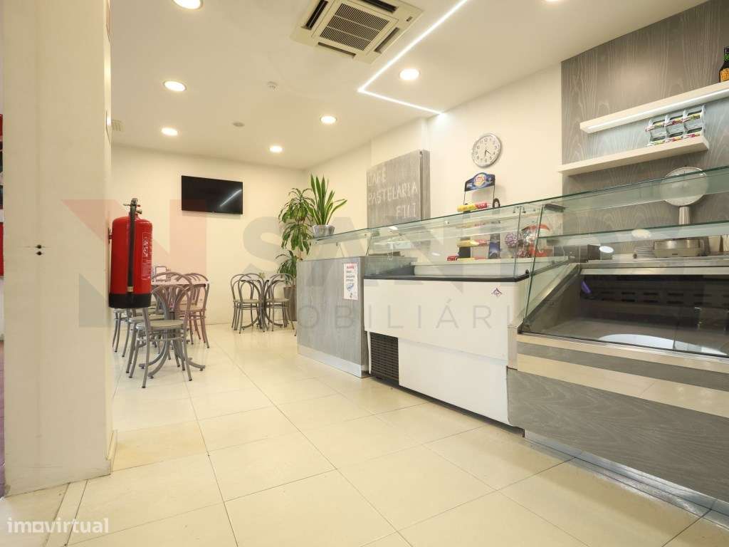 Trespasse - CAFÉ PASTELARIA FILI | Centro comercial 123-5