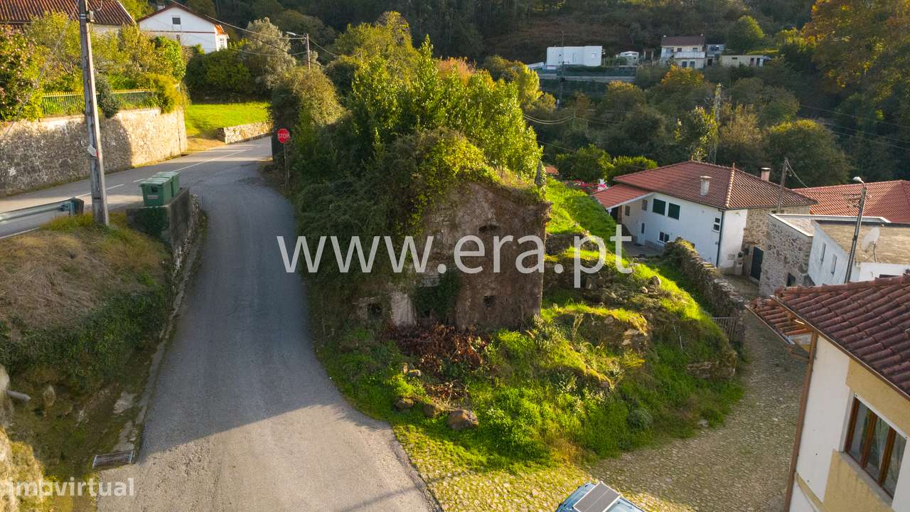 Moradia, Vila Nova de Cerveira, Cornes-0