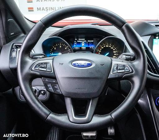 Ford Kuga 2.0 TDCi 4WD Powershift ST-Line - 19