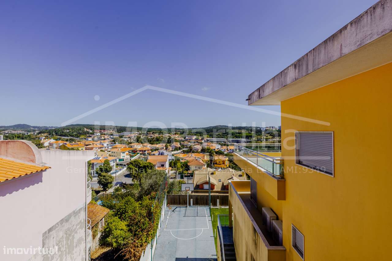 Moradia T5 | 358 m2 | Piscina e Campo de Basquetebol| Rio de Mouro-39