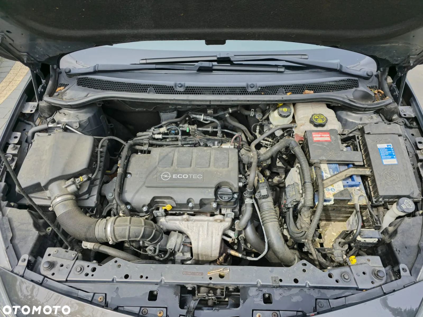 Opel Astra GTC 1.4 Turbo - 10