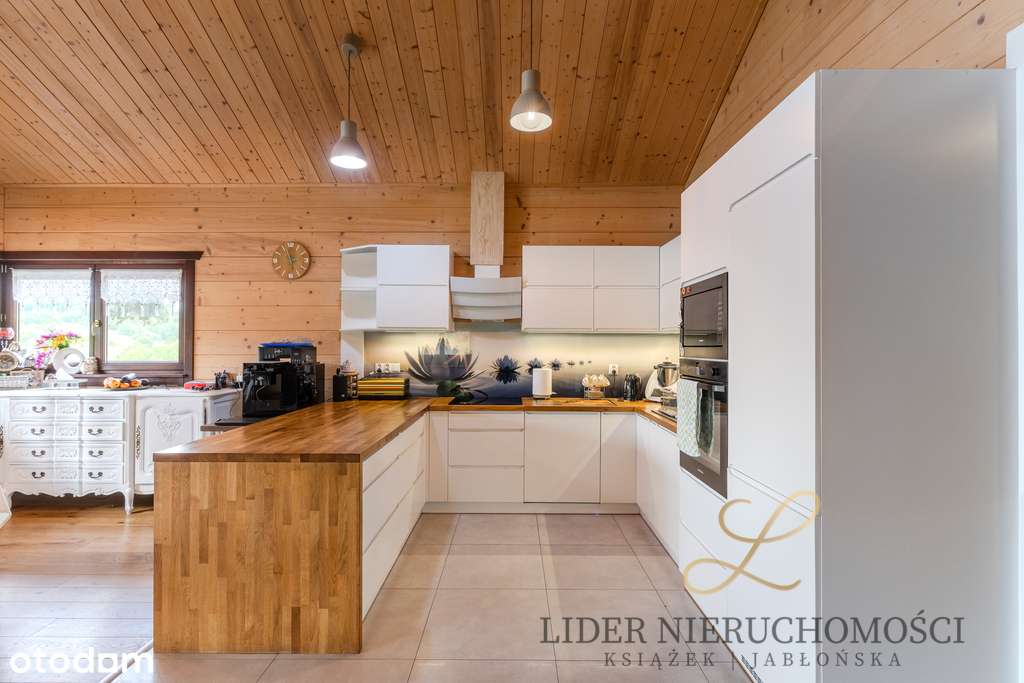 Luksusowy dom z bali z bajecznym widokiem - Pełny obrazek: 4/20