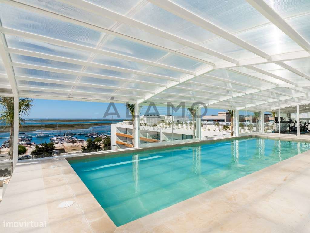 Apartamento T1 em empreendimento de luxo na Marina de Olhão-4