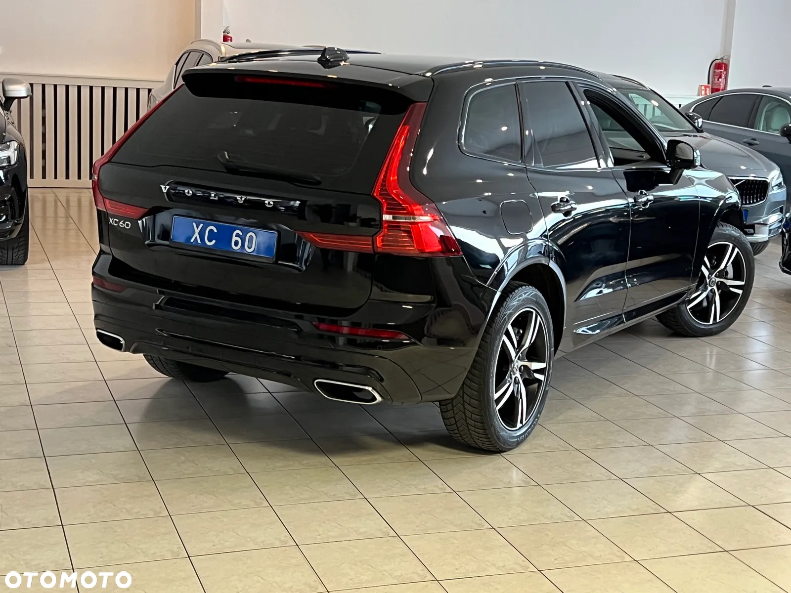 Volvo XC 60 B5 D AWD R-Design - 15