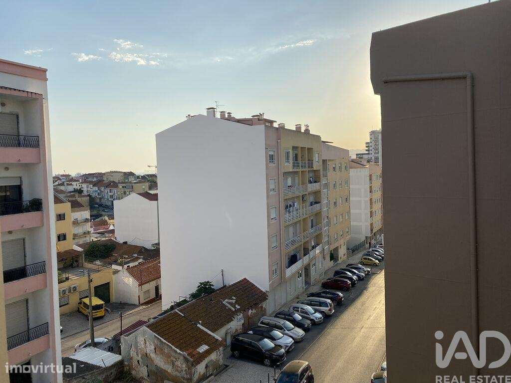 Apartamento T3 em São Sebastião de 91 m2 - Grande imagem: 2/18