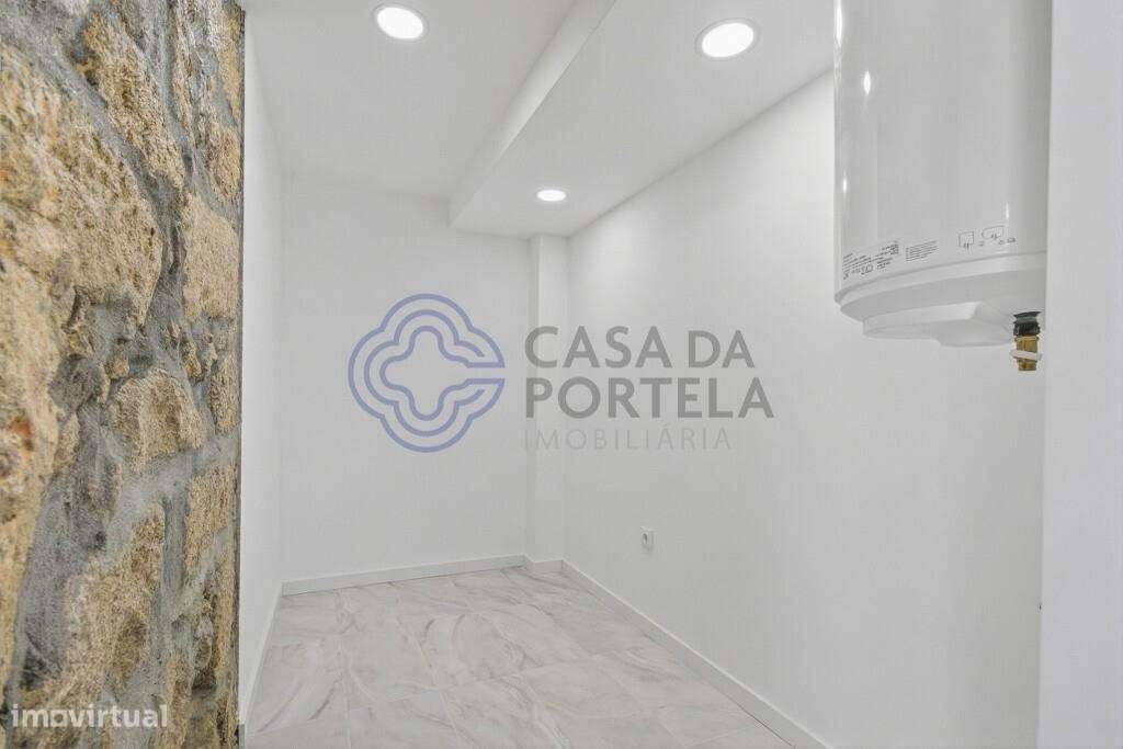 Moradia renovada T3, sala jantar e estar , 3 casas de banho, cozinha , - Grande imagem: 5/20