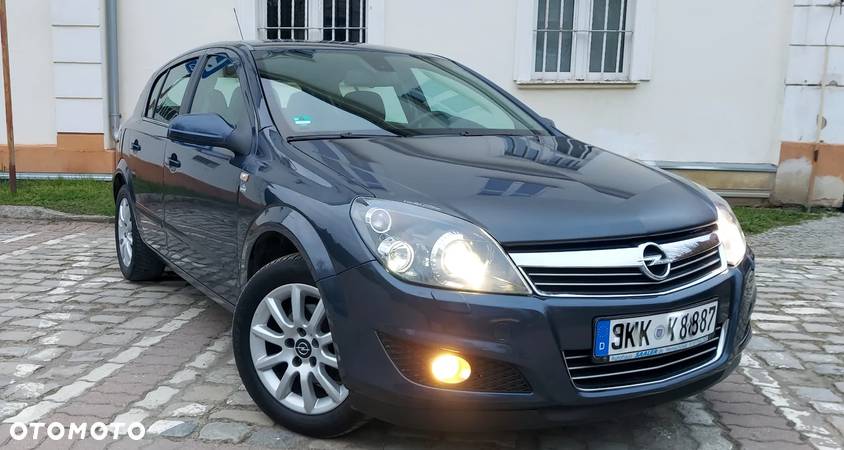 Opel Astra 1.8 Edition - 1