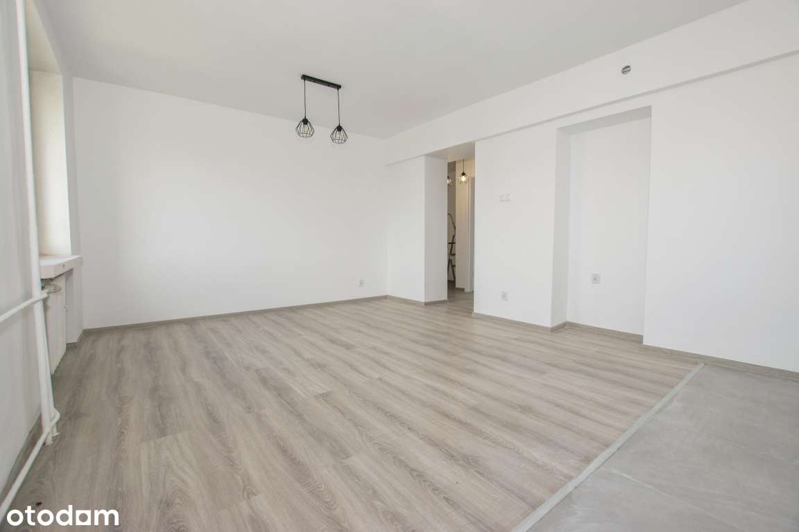 Mieszkanie 3-pok. 53m2 w samym centrum, przy plaży, II piętro.-9