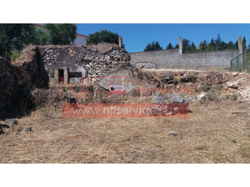 Terreno Urbano para Construção Moradi...