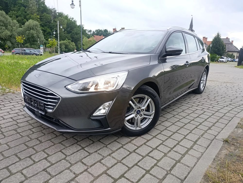 Ford Focus Mk4 (2018-) 1.5 EcoBlue Start-Stopp-System TITANIUM 2019