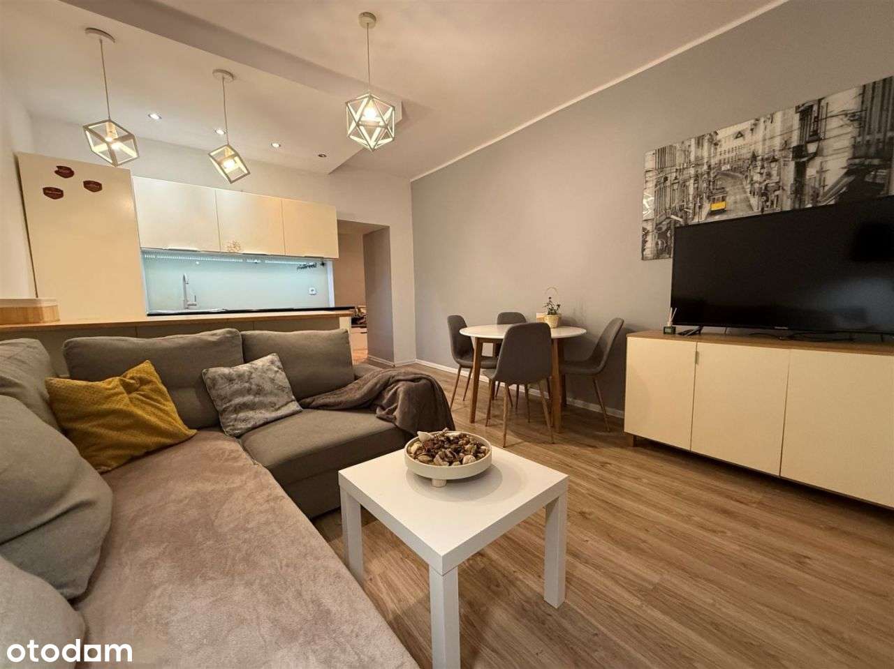 Centrum miasta 3 pokoje, szybkie wydanie.-2