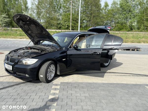 BMW Seria 3 - 32
