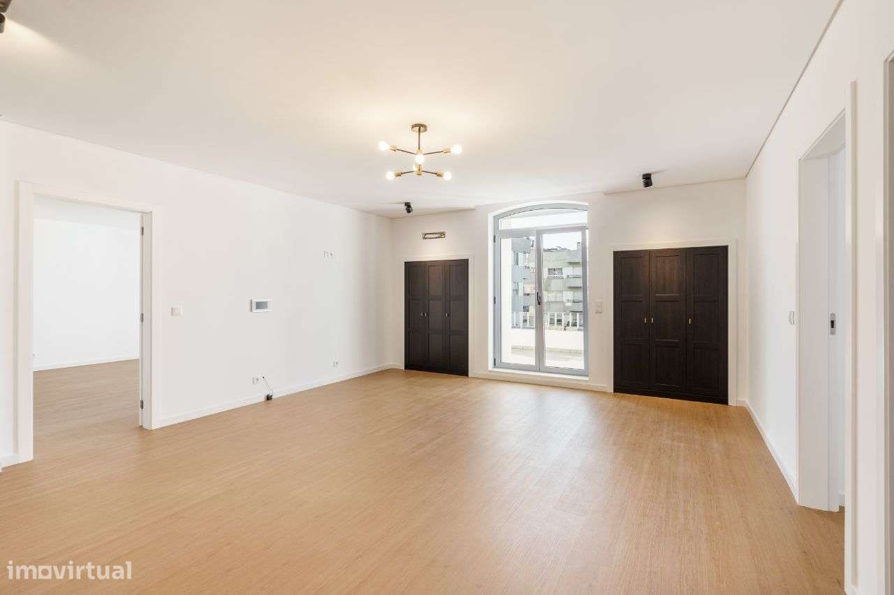 Moradia T5 Remodelada - Condomínio da Fonte Seca-31