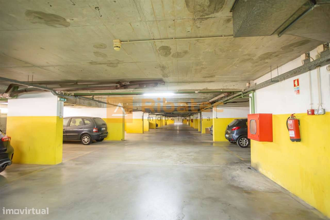 Apartamento T3 no Monte da Caparica-26
