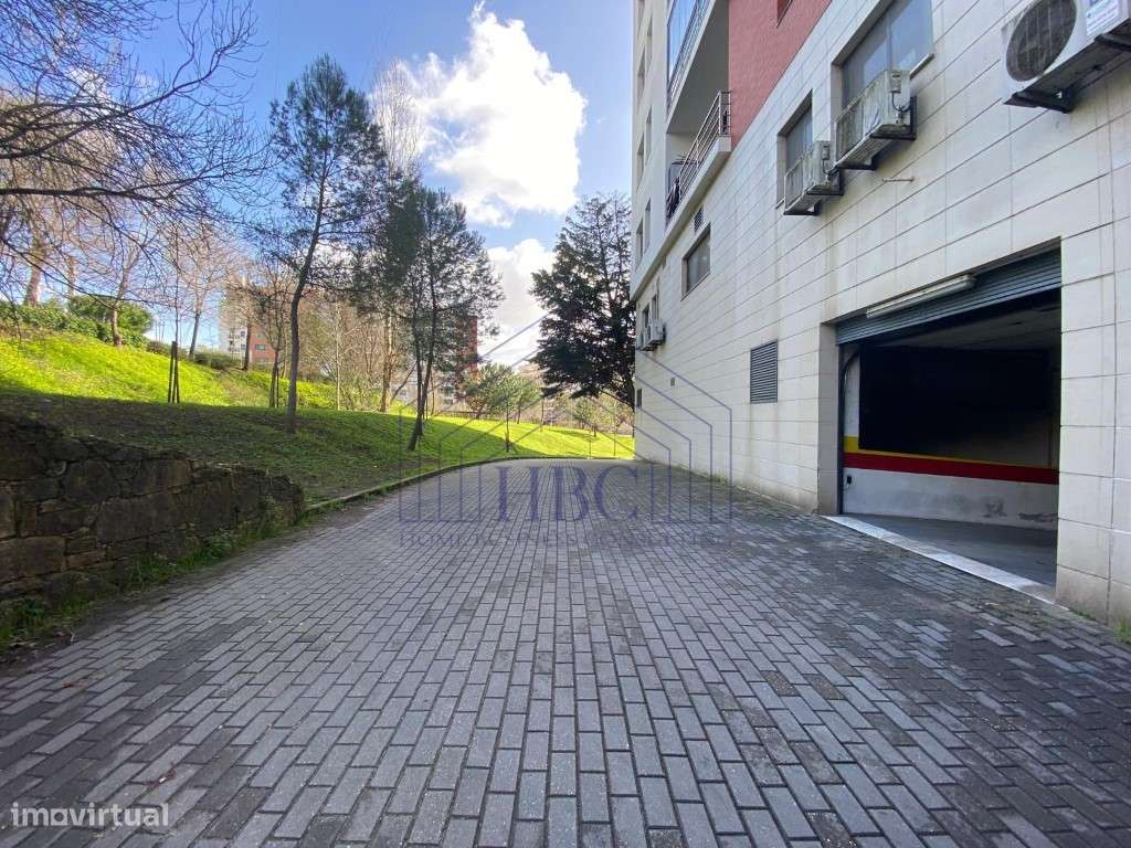 Apartamento T3 nas Colinas do Cruzeiro | 4 Parqueamentos + Arrecadação-39