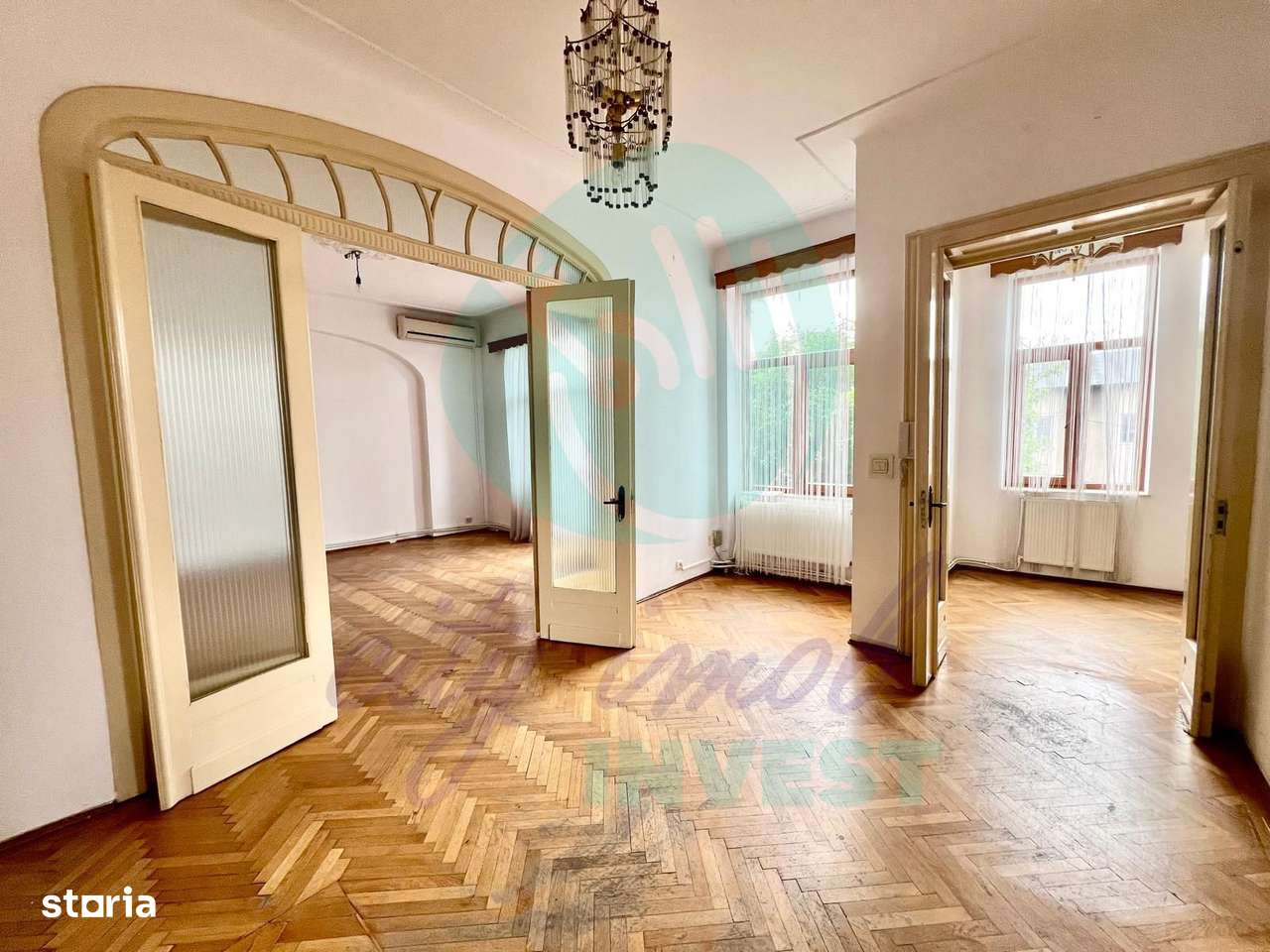 4 camere in Vila Interbelica 106MP-Centrala propriu - Strada Labirint