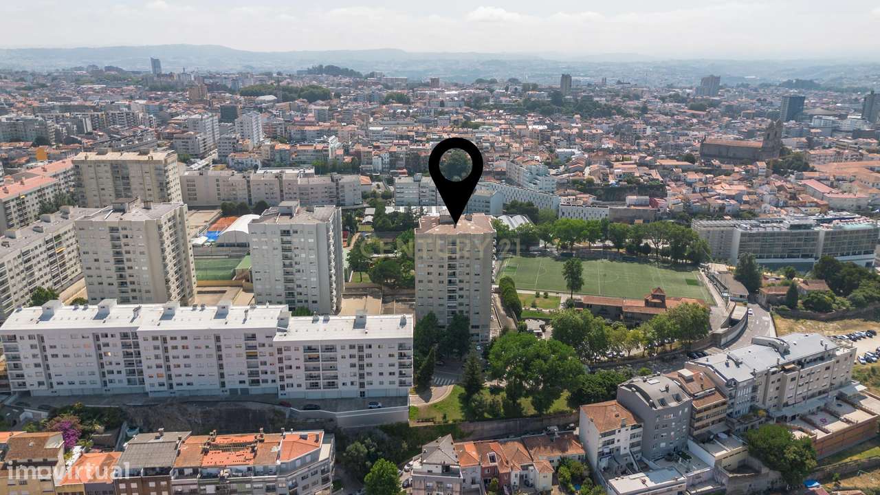 Apartamento T4 transformado em T3, com Arrecadação e Garagem – Rua Alv - Grande imagem: 3/38