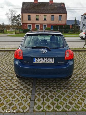 Toyota Auris 1.4 D-4D Premium - 7