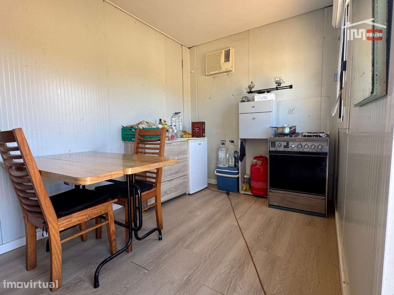 Terreno com 2778,90 m2 todo murado para construção com uma ruina em... - Grande imagem: 5/38