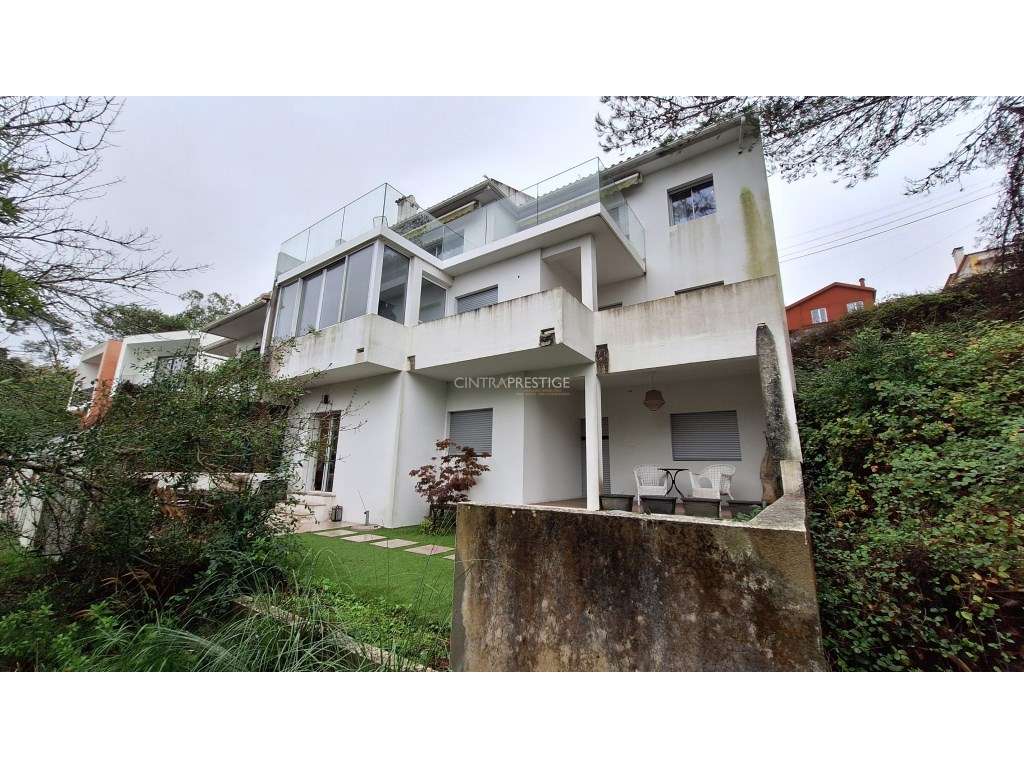 Moradia T5 Remodelada com Painéis Fotovoltaicos - Monte Santos, Sintra-3