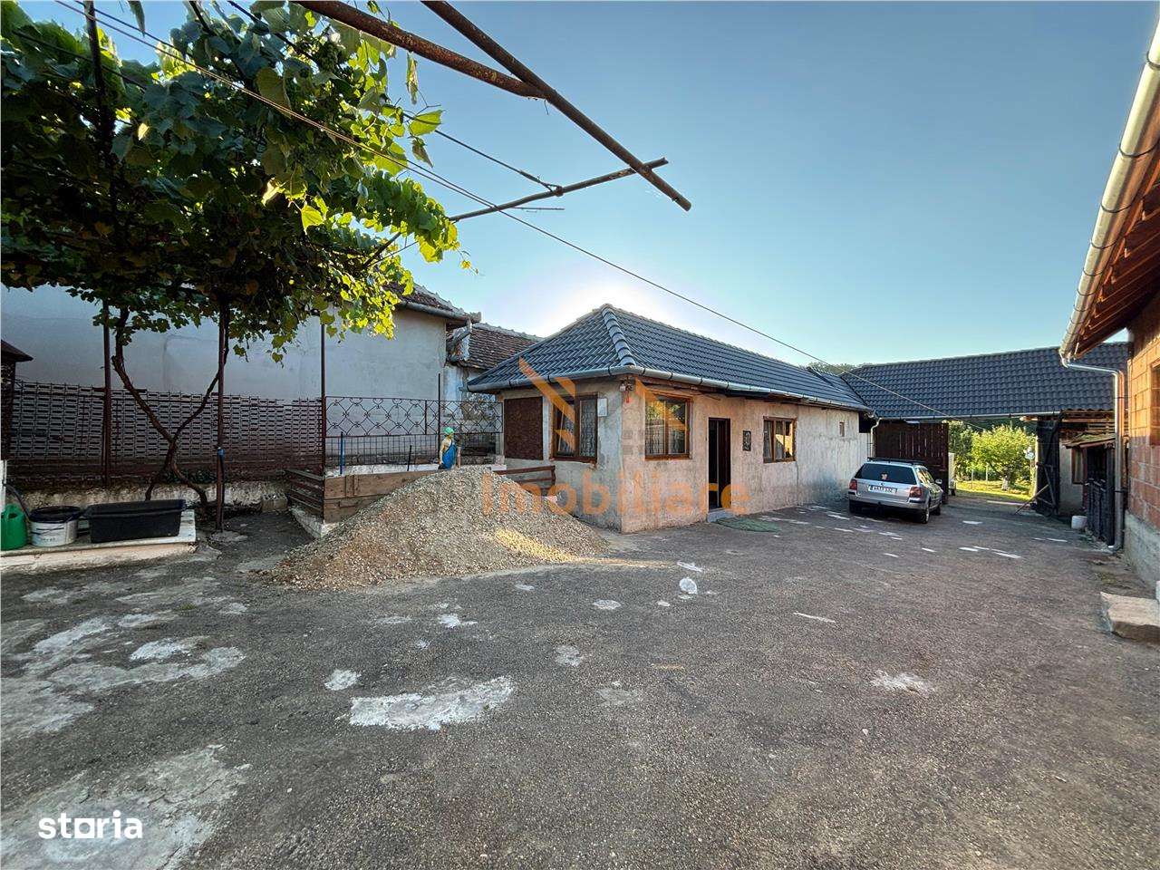 CASA IN COMUNA LAZARENI TEREN 6.754 MP CASA 143 MP CURENT TRIFAZIC - Imagine principală: 2/13