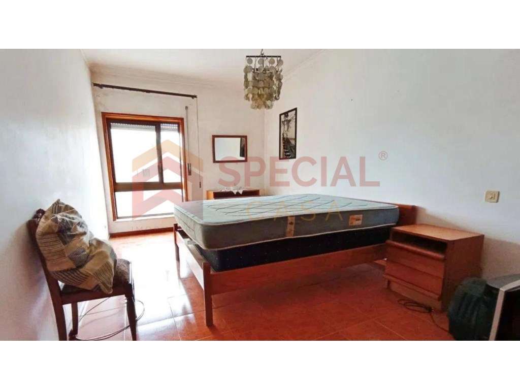 T2 Maia c/ Localização de Excelência-7