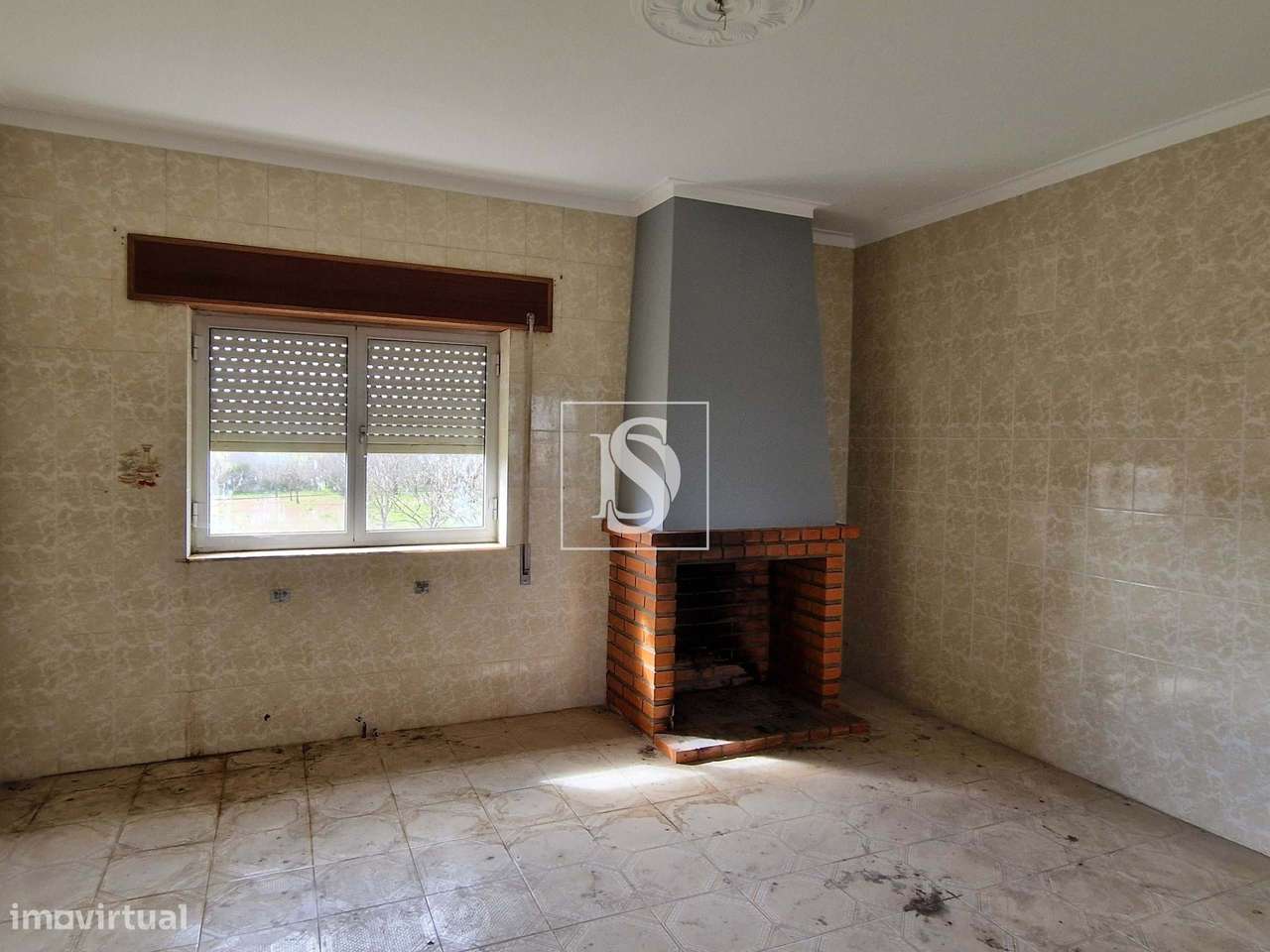 Venda de Moradia T4 independente em S. João da Corveira, Valpaços-20