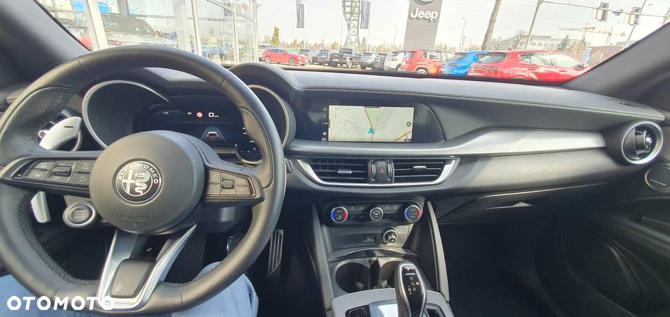 Alfa Romeo Stelvio 2.0 Turbo Veloce Q4 - 32