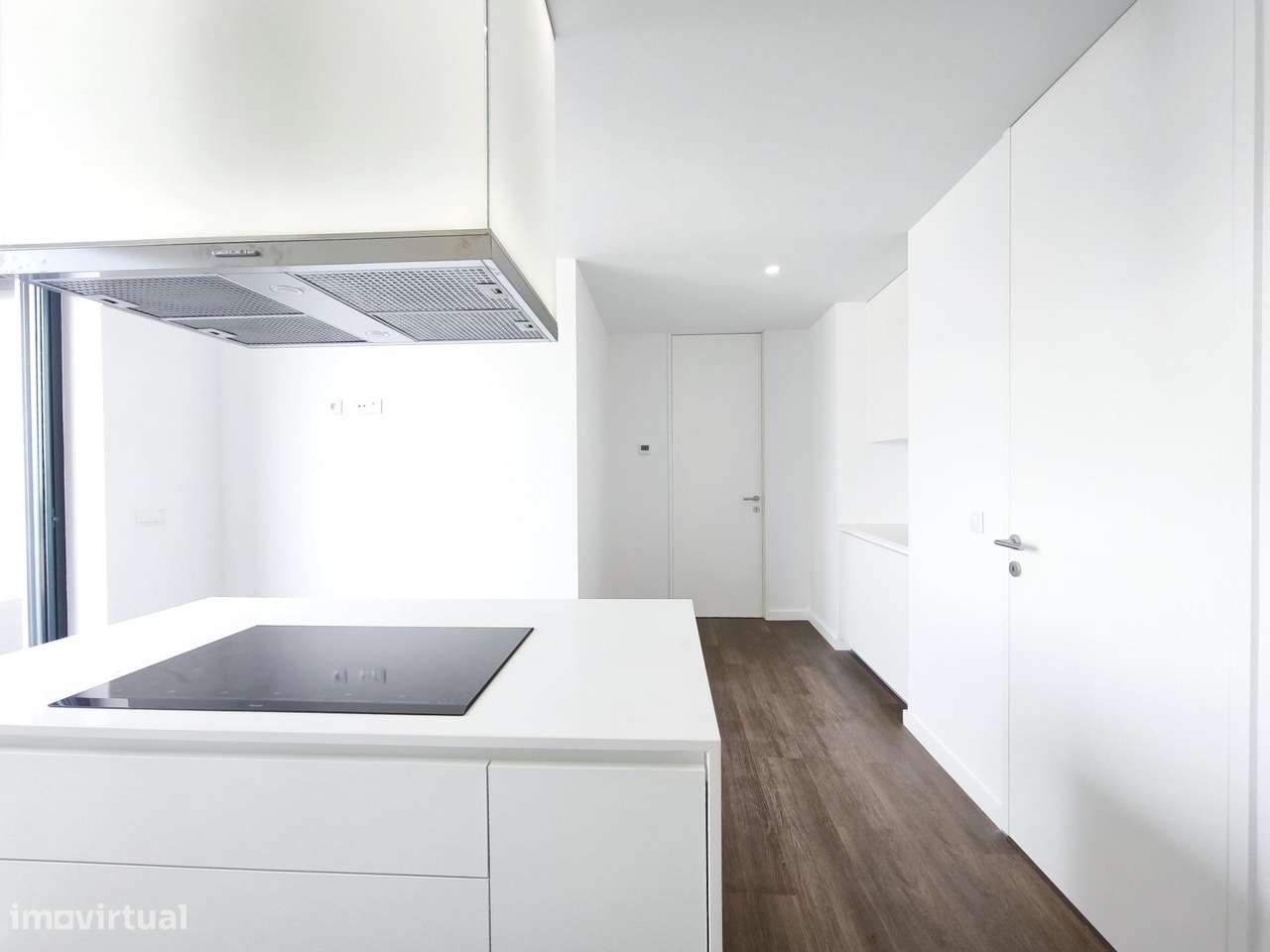 Apartamento T4 Novo (com Terraço e Centro Cidade)-13