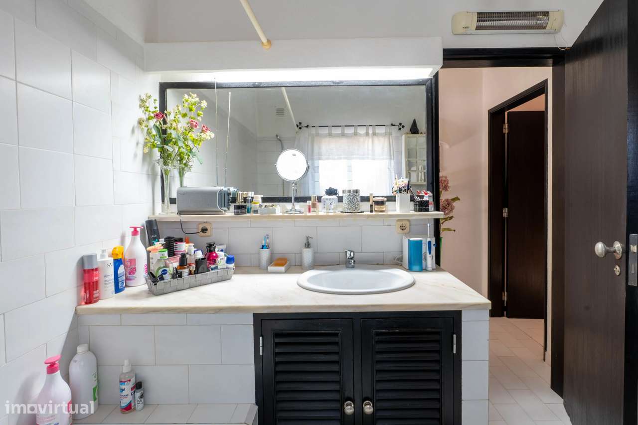 Oportunidade Rara: Moradia com Piscina e 3097m² de Terreno em Almancil-37