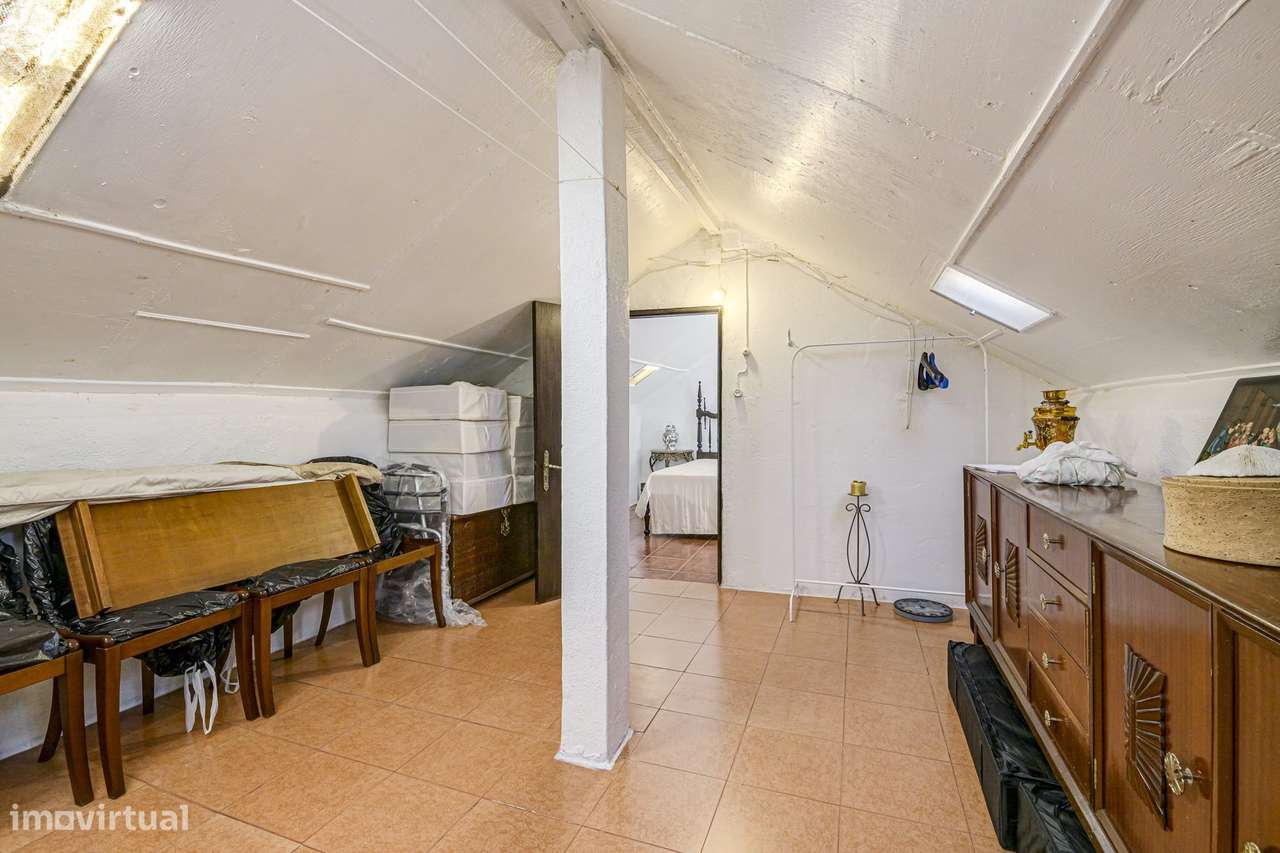 Moradia T2+1, c/ Garagem, Bairro do Areias – Montijo-48