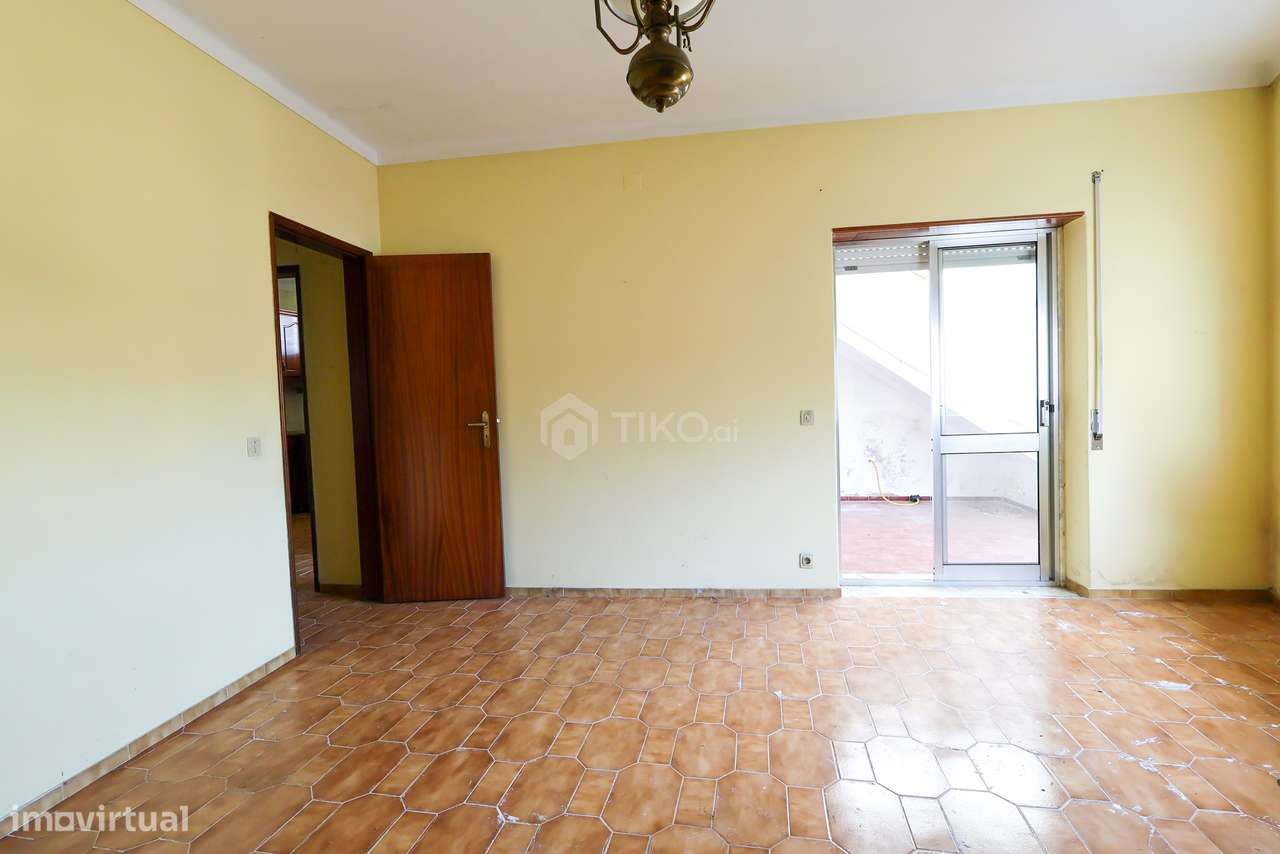 MORADIA T3 COM POTENCIAL PARA 2 HABITAÇÕES | CENTRO DE ALCANENA-9