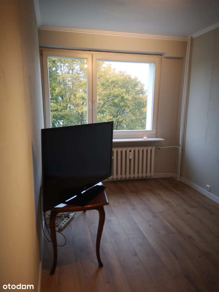 Przestronne 4-pokojowe mieszkanie z balkonem-11