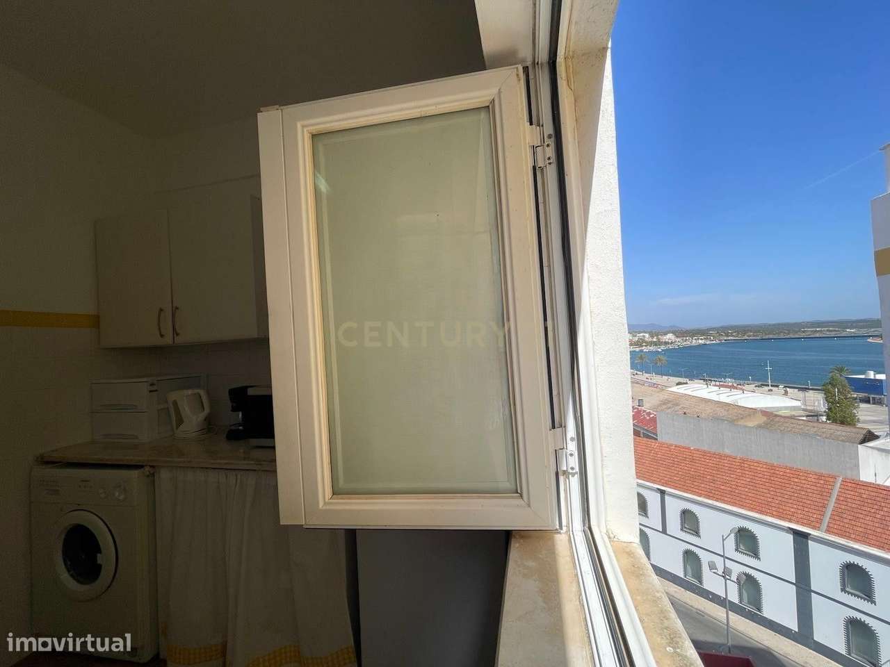 Apartamento T2 com Vista Rio Arade - Despensa - Marina de Portimão - P-8