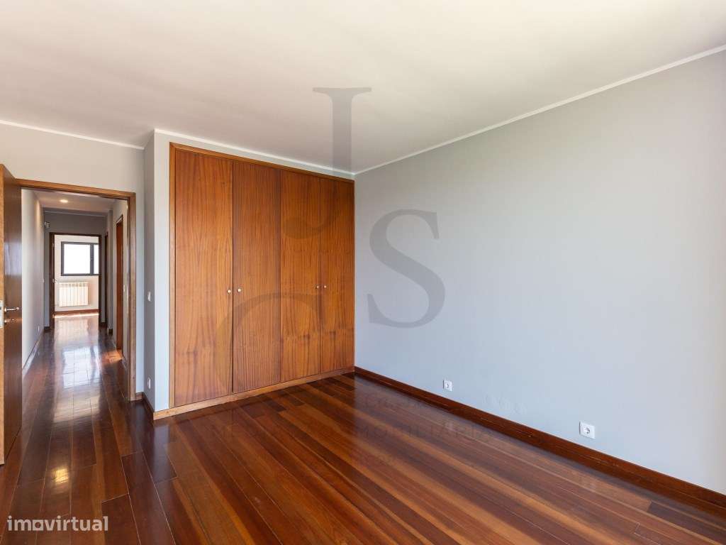 Moradia T4+T2 R/C Independente Gondomar - Possibilidade Permuta-33