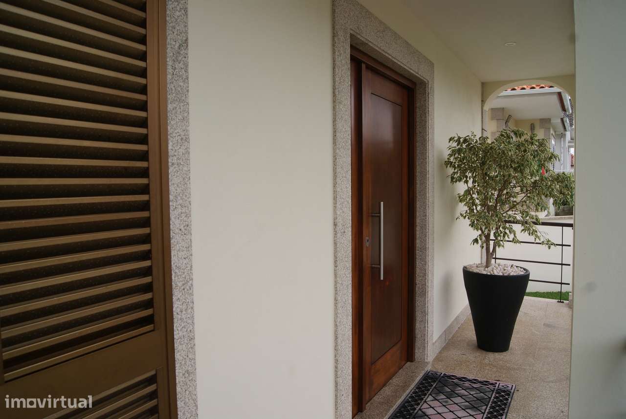 MORADIA INDIVIDUAL T3 _ Jardim, Zona Churrasqueira e poço_Cabreiros-51