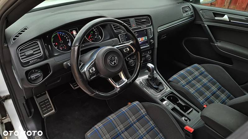 Volkswagen Golf 1.4 GTE Plug-In-Hybrid DSG - 5