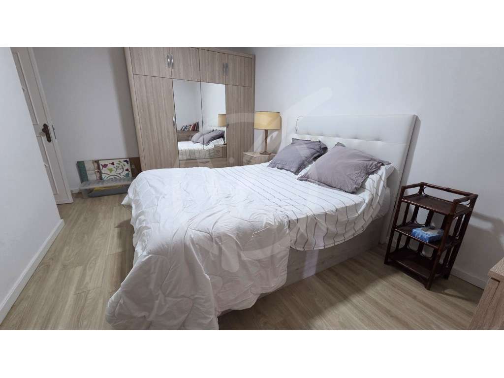 Apartamento T2 com terraço na primeira linha da praia em Aver-o-Mar.-11