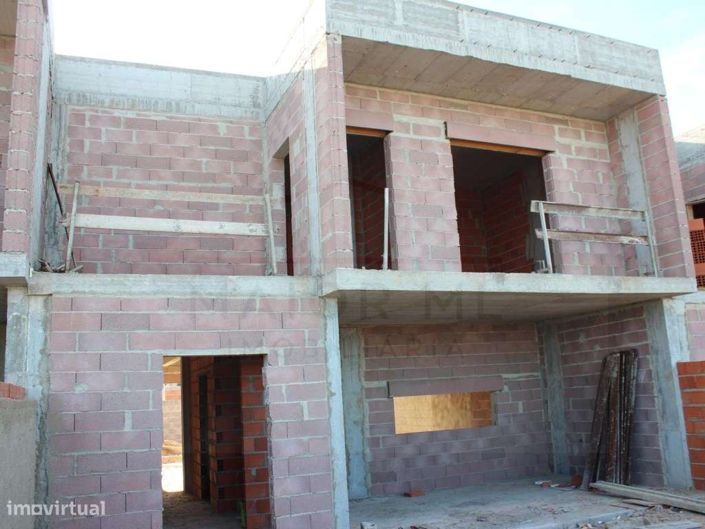 Moradias T3 em construção na urbanização Fonte Lagoa, Rio Maior-3
