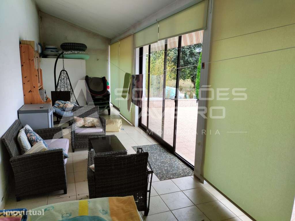 Moradia T4 com Piscina-12