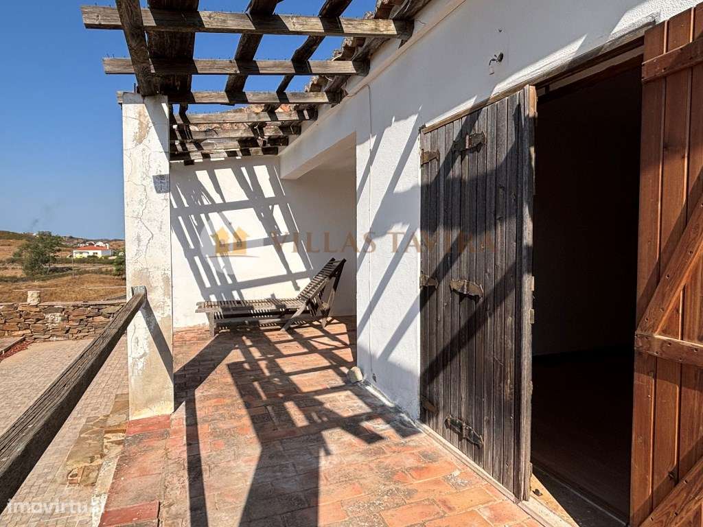 Moradia de estilo tradicional- Charme, vistas sob a Serra e Mar-58