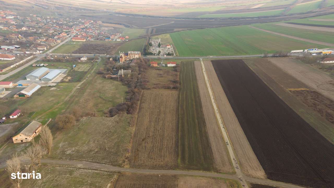 Teren de 444 mp la intrare în Chișineu Criș - Imagine principală: 4/8