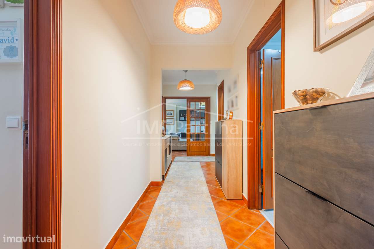 Apartamento T2 | 159 m² | Suíte | Garagem | Varanda-20