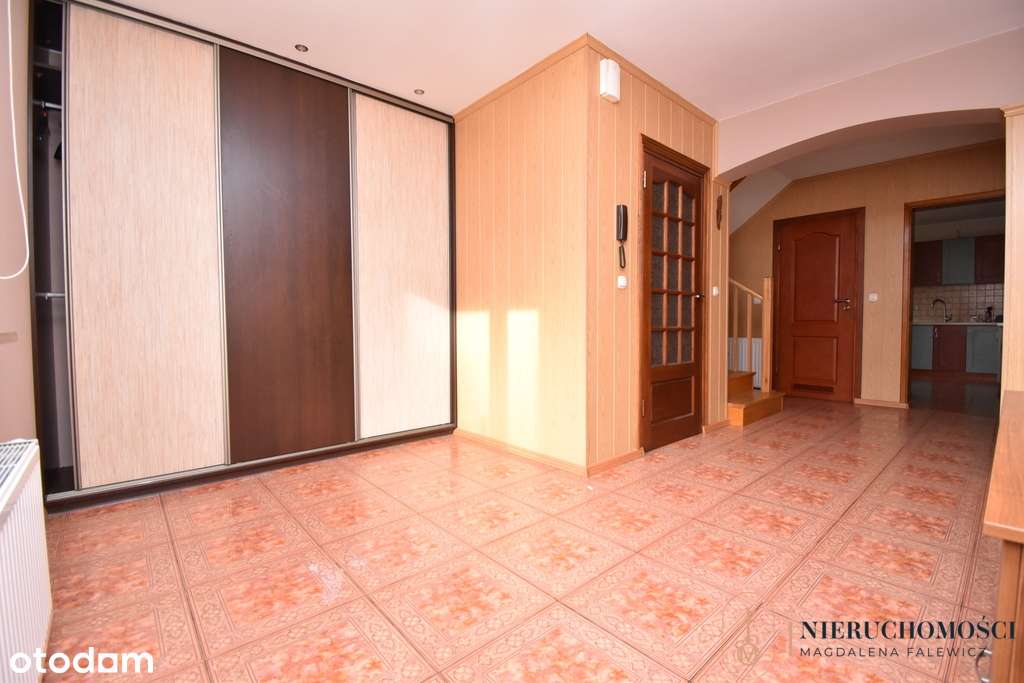 Okazja! urokliwy dom wolnostojący z garażem!-13