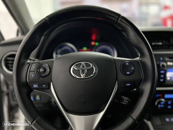 Toyota Auris Touring Sports 1.8 HSD Comfort+J17 - 11