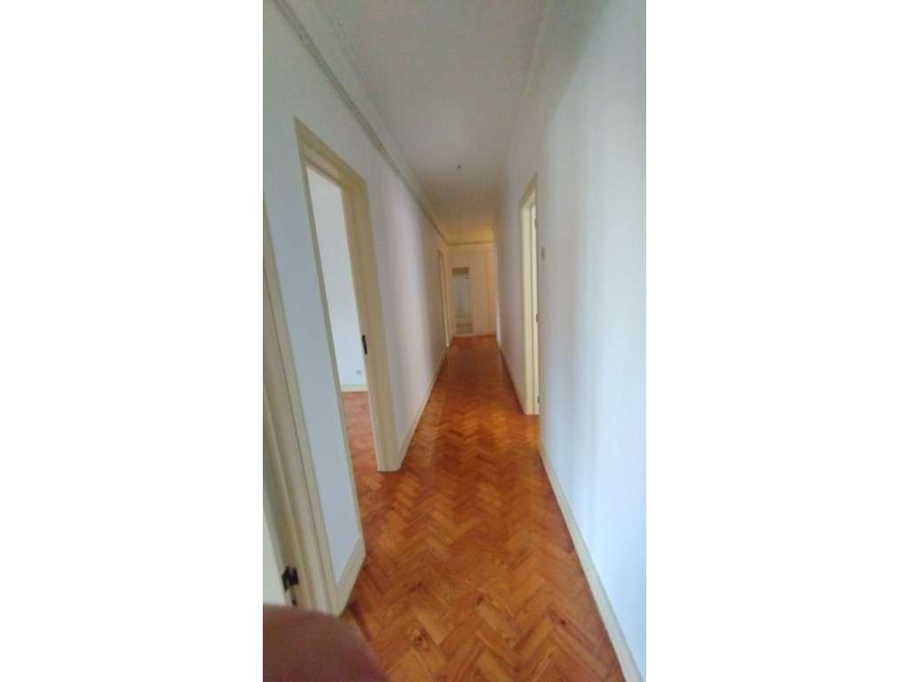 T2 Avenida de Roma - Grande imagem: 5/21