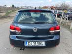 Volkswagen Golf 2.0 TDI DPF Comfortline - 8