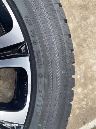 Opony zimowe premium 235/50/R20 - 3